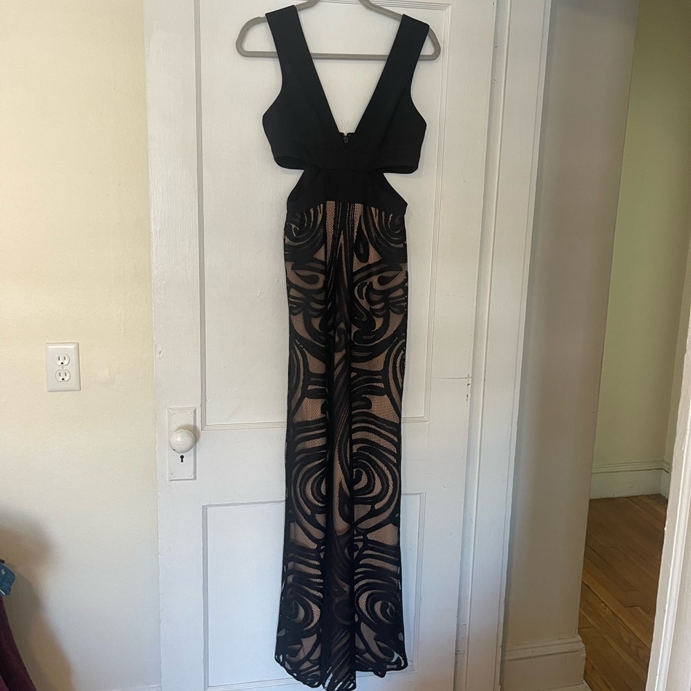 BCBG formal floor length gown, size 4, perfect condition